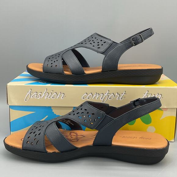 NEW Easy Street Women Bolt Decorative Cutout Flat Sandal Dark Navy Size 7M - Picture 2 of 10